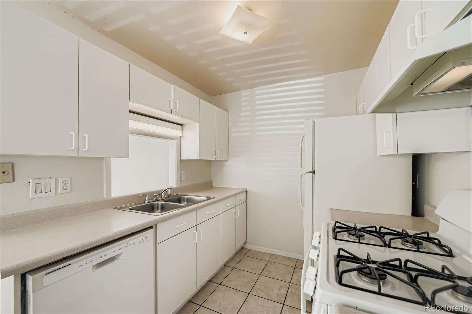 10742 E Exposition Avenue 223, Aurora, CO, 80012 2 10742 E Exposition Avenue 223