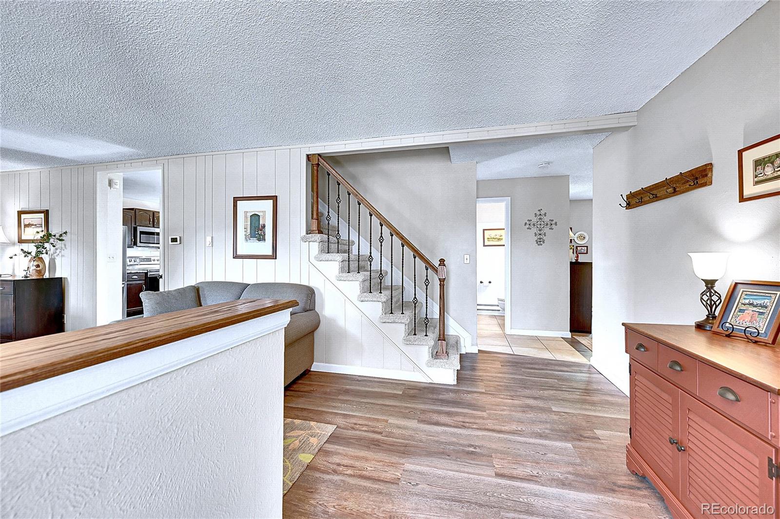 1093 Lilac Circle