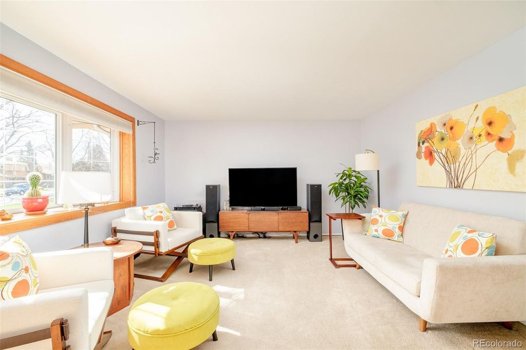 Photo of 973 S Holland Street, Lakewood, CO 80226 (MLS # 7942782)