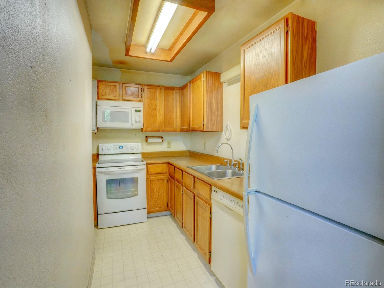 5620 W 80th Place 67