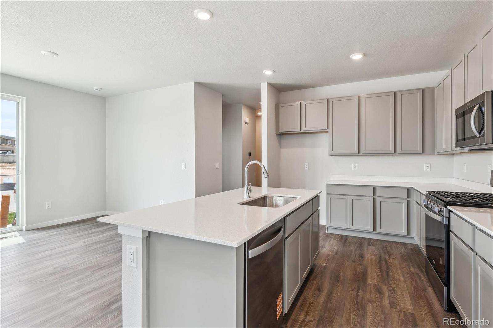 13867 Deertrack Lane
