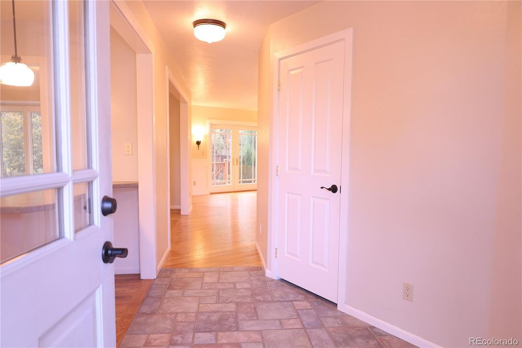 Photo of 1037 S Owens Court, Lakewood, CO 80226 (MLS # 2691027)