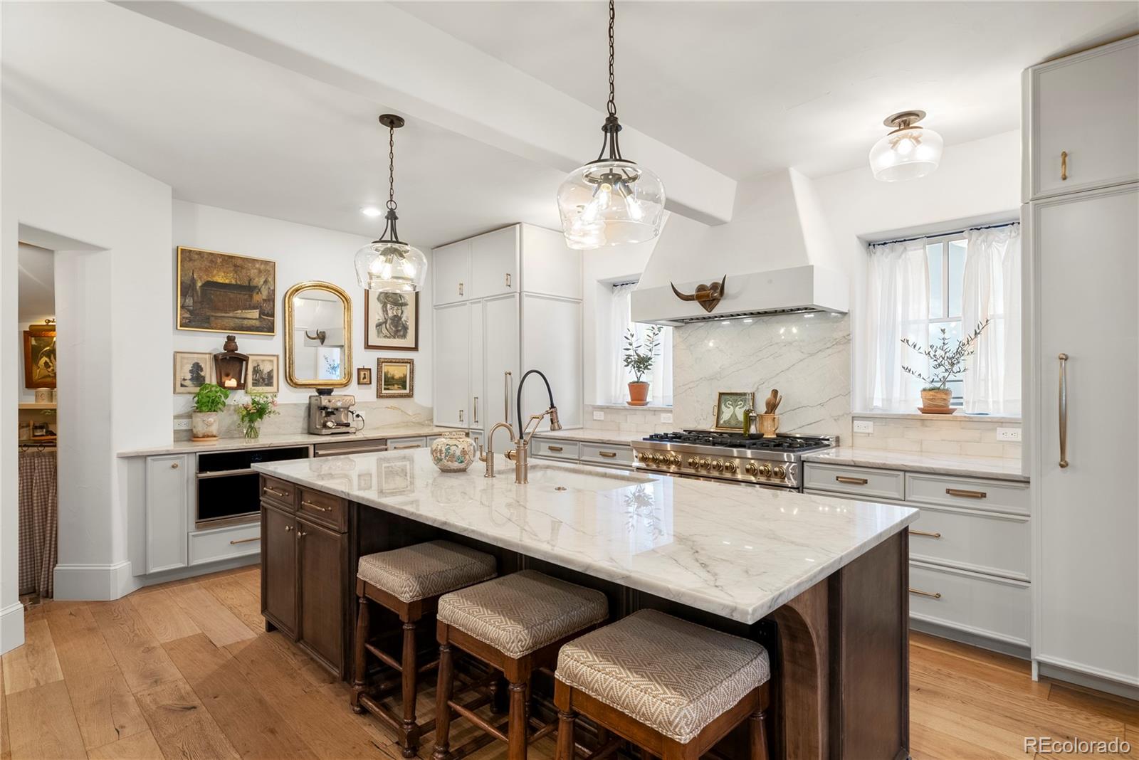 2566 S Clayton Street