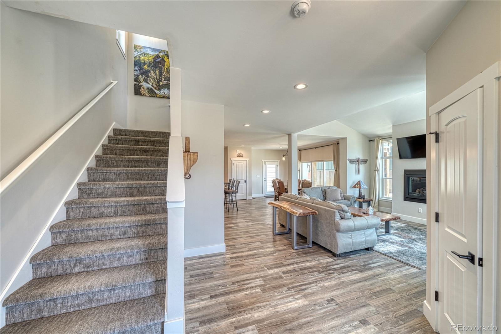 1218 Silver Vault Street