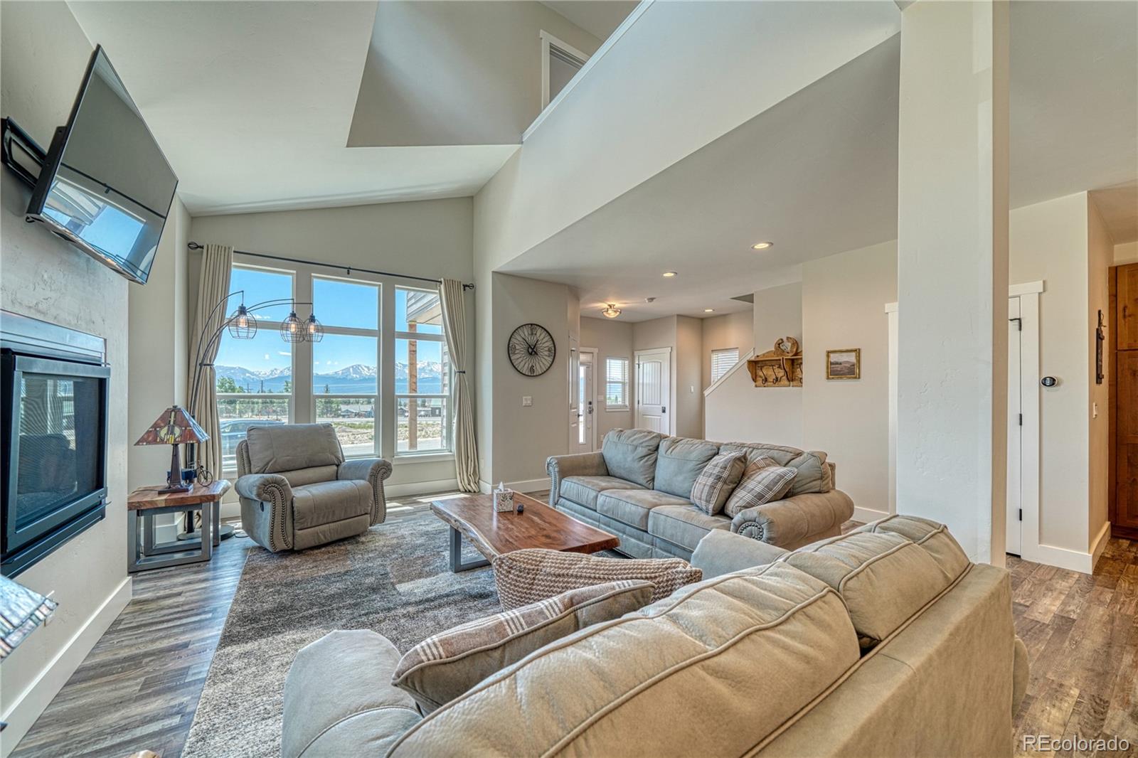 1218 Silver Vault Street