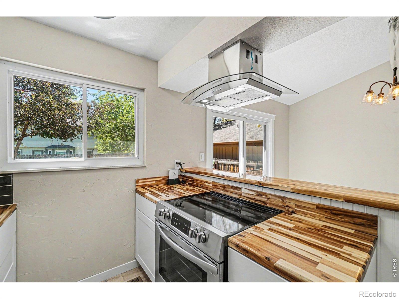 1530 Gloria Court