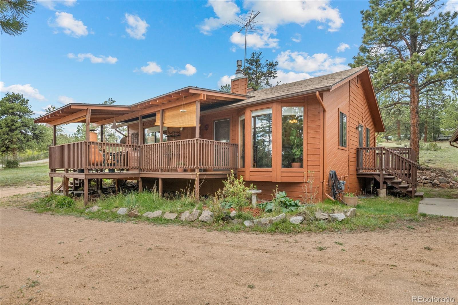957 Yellow Pine Drive