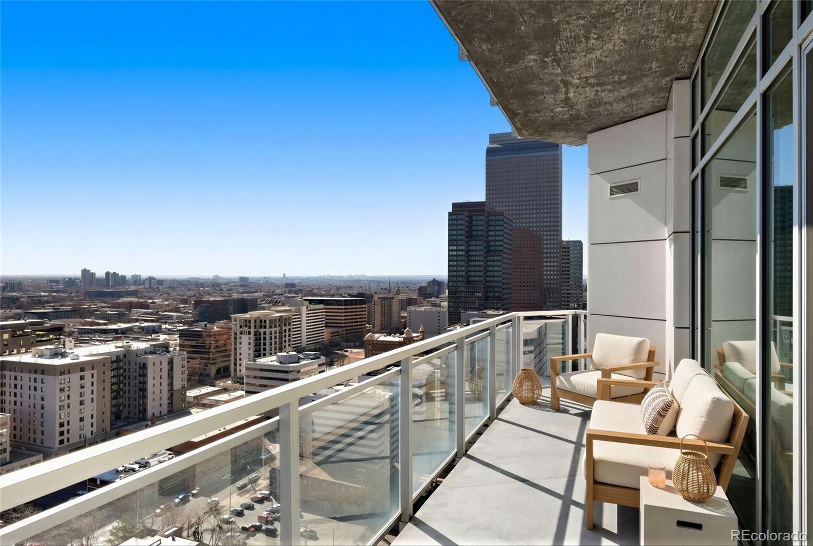 2001 Lincoln Street 2422