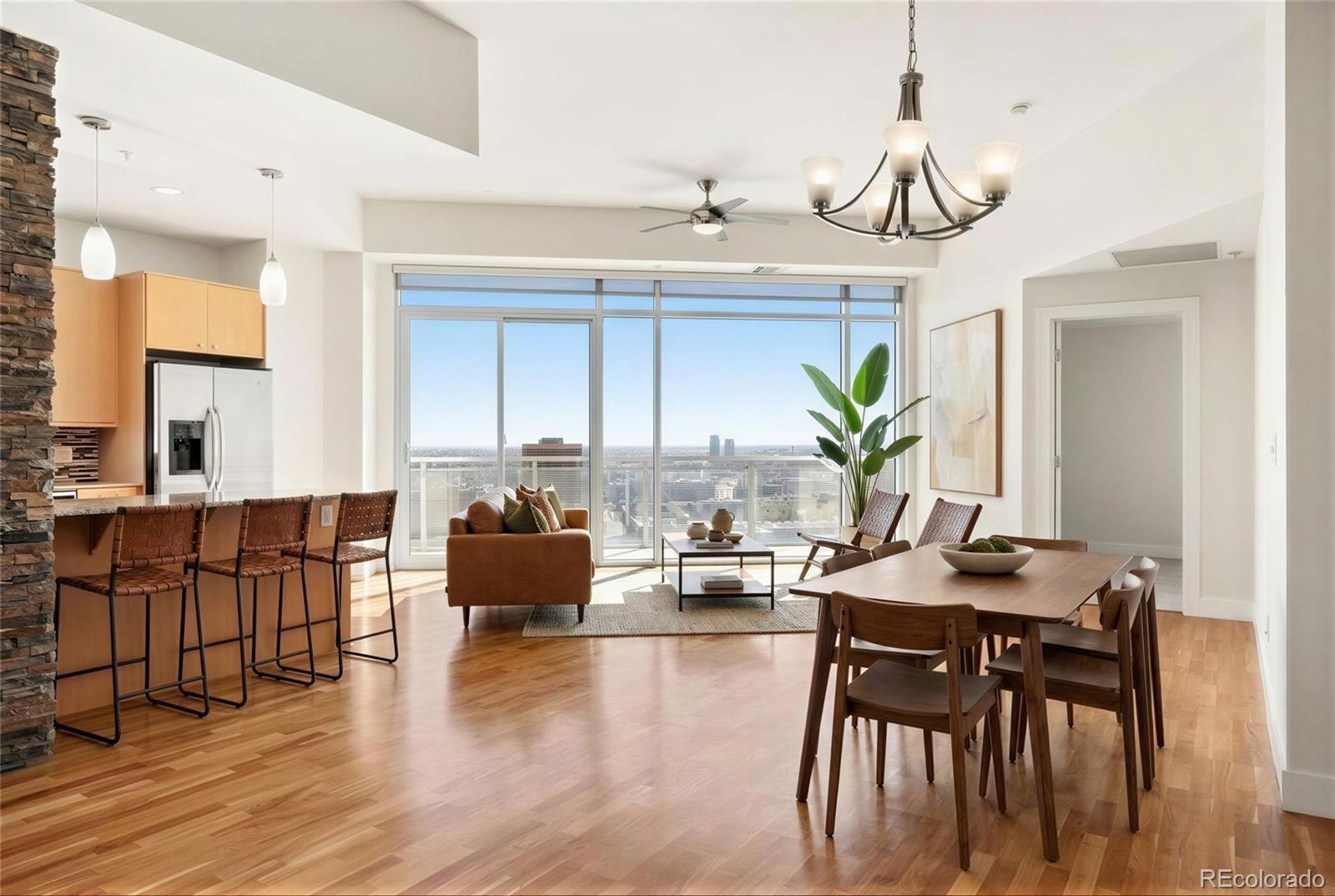 2001 Lincoln Street 2422