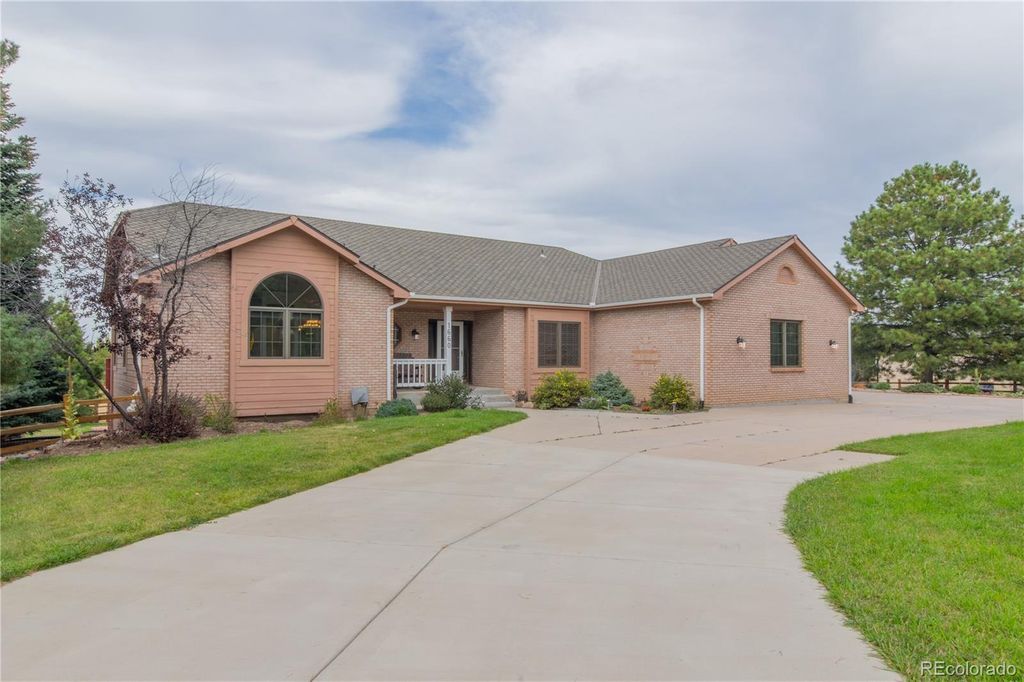 Photo of 1660 Old Antlers Way, Monument, CO 80132 (MLS # 3031668)