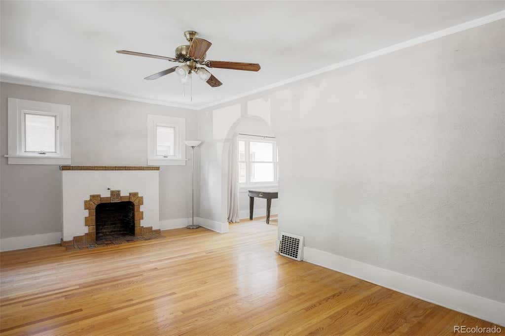 Photo of 851 S Vine Street, Denver, CO 80209 (MLS # 5646889)