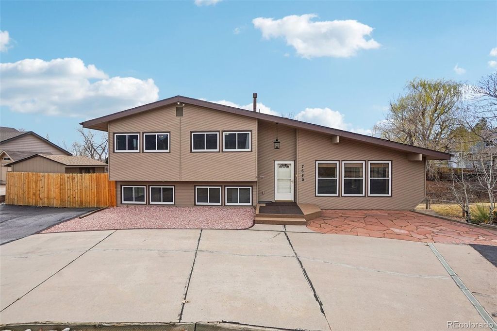 Photo of 7640 W Meadow Drive, Littleton, CO 80128 (MLS # 3094446)