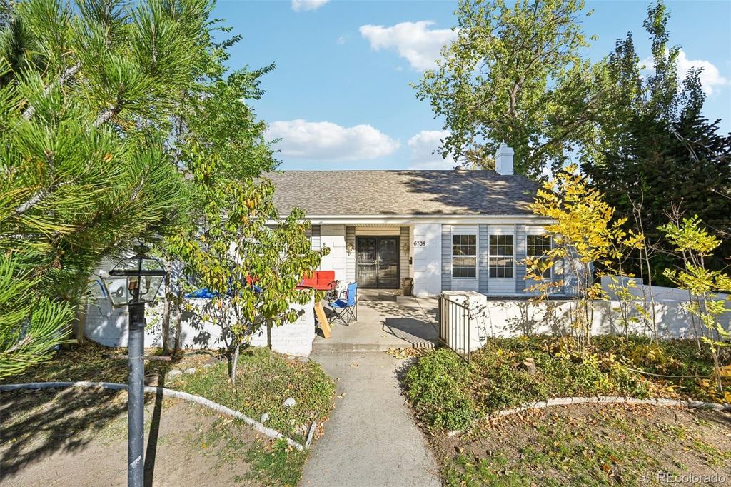 Photo of 6708 S Detroit Circle, Centennial, CO 80122 (MLS # 7600829)