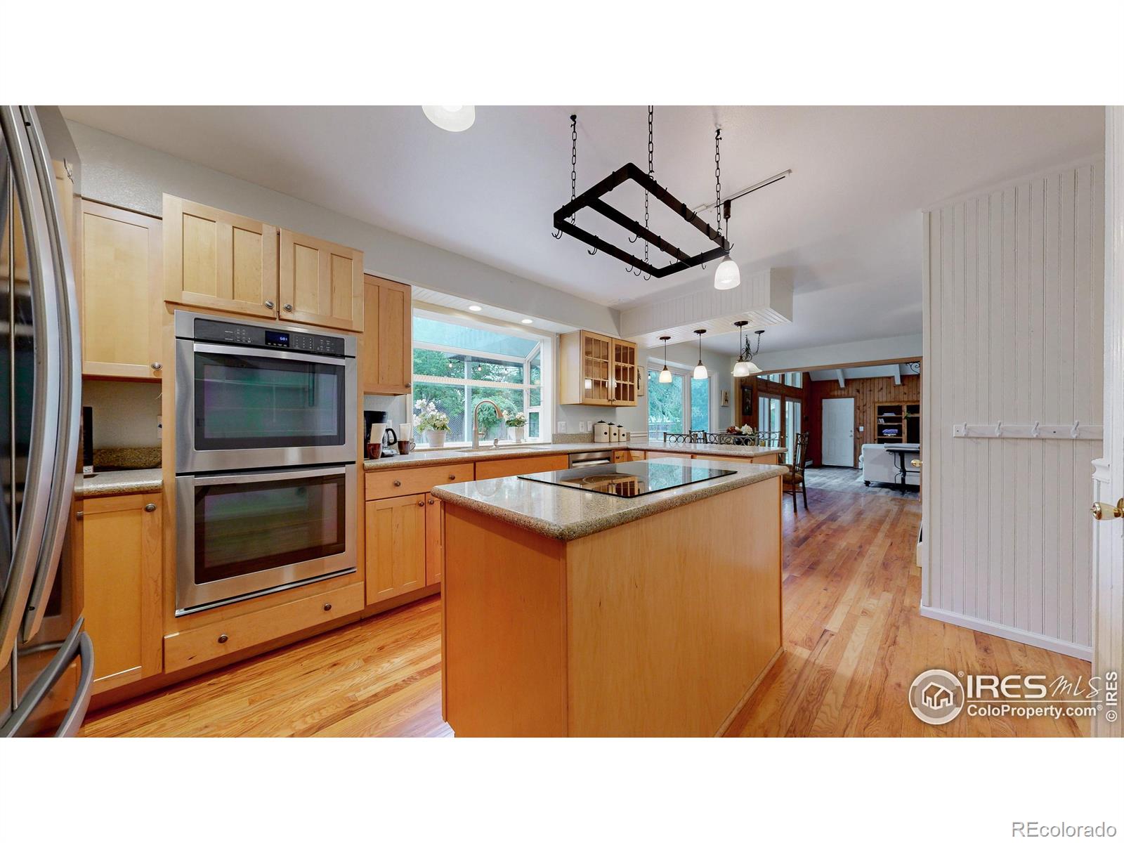 901 Club View Road