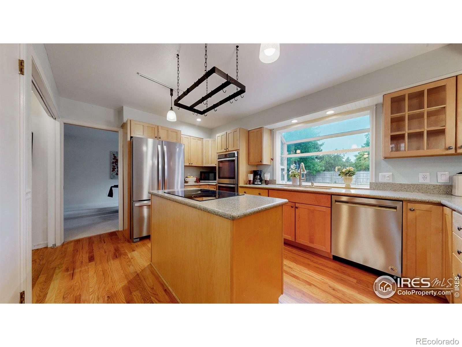 901 Club View Road