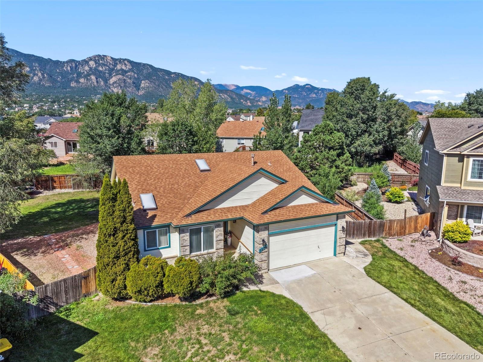 1305 Eastmeadow Court