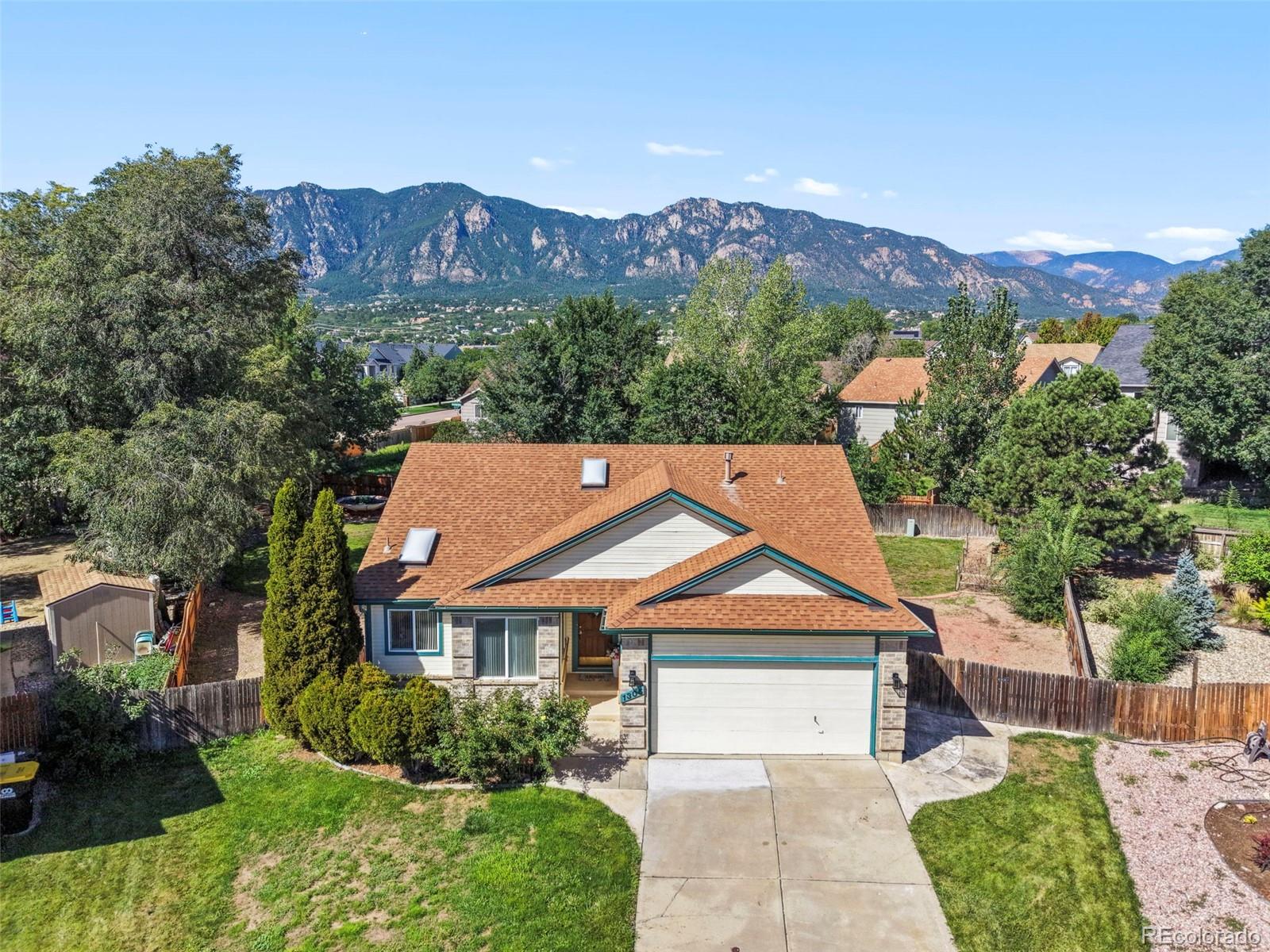 1305 Eastmeadow Court