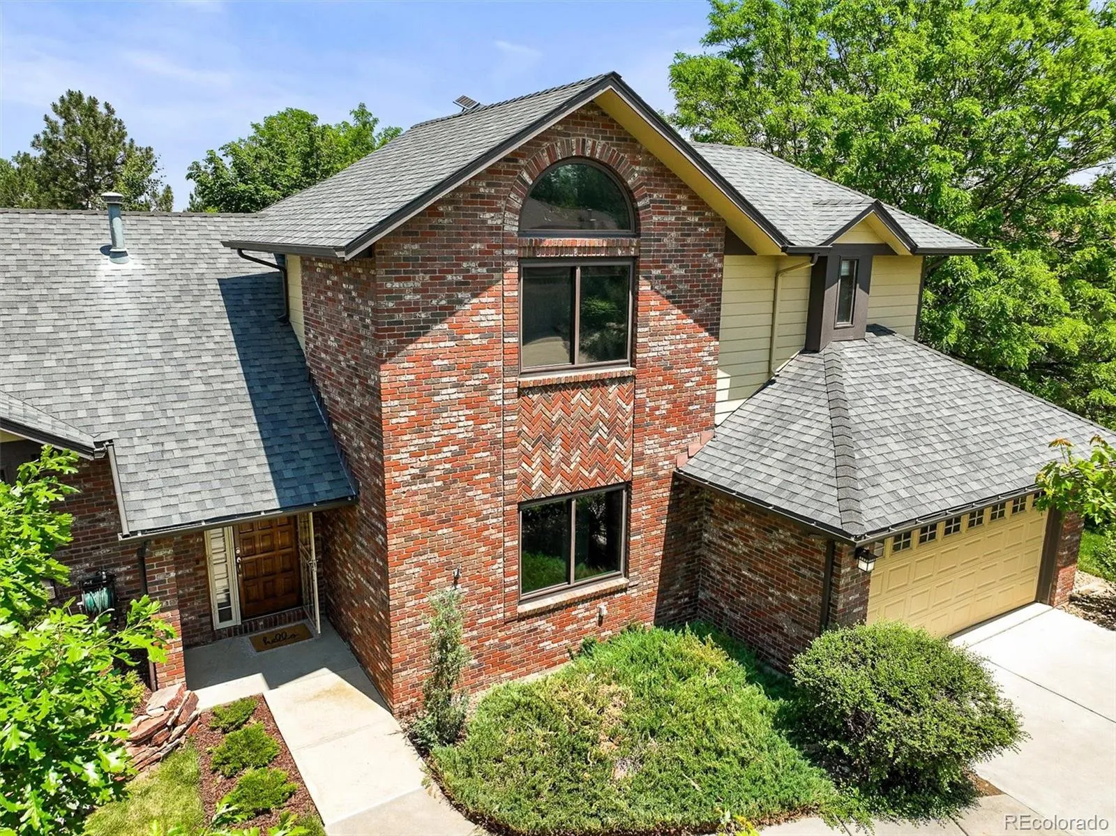 Broomfield, Colorado 80021, United States, 4 Bedrooms Bedrooms, ,3 BathroomsBathrooms,Residential,Pending,146197