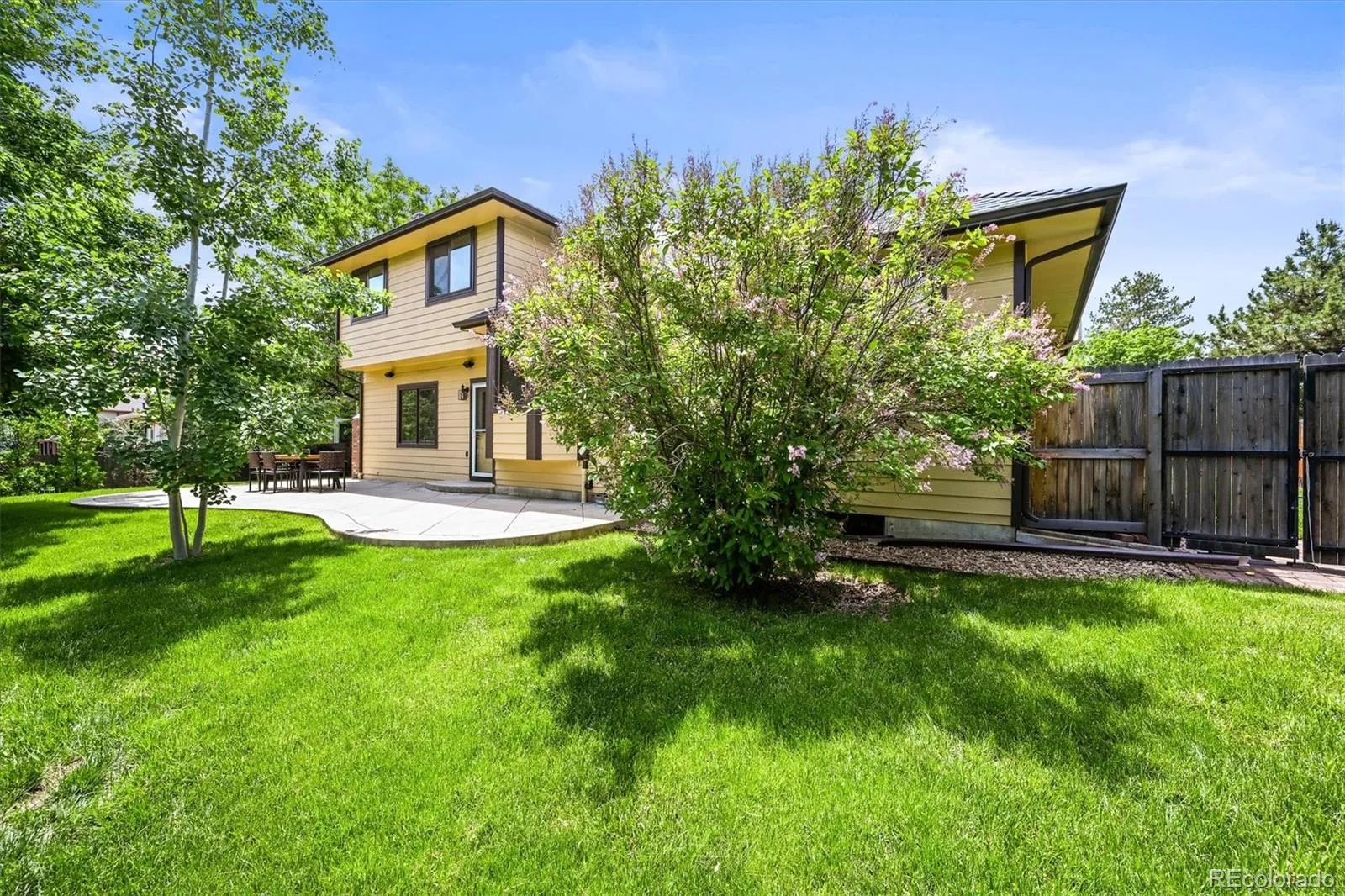 Broomfield, Colorado 80021, United States, 4 Bedrooms Bedrooms, ,3 BathroomsBathrooms,Residential,Pending,146197