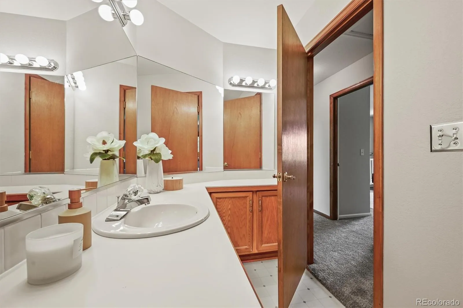 Broomfield, Colorado 80021, United States, 4 Bedrooms Bedrooms, ,3 BathroomsBathrooms,Residential,Pending,146197