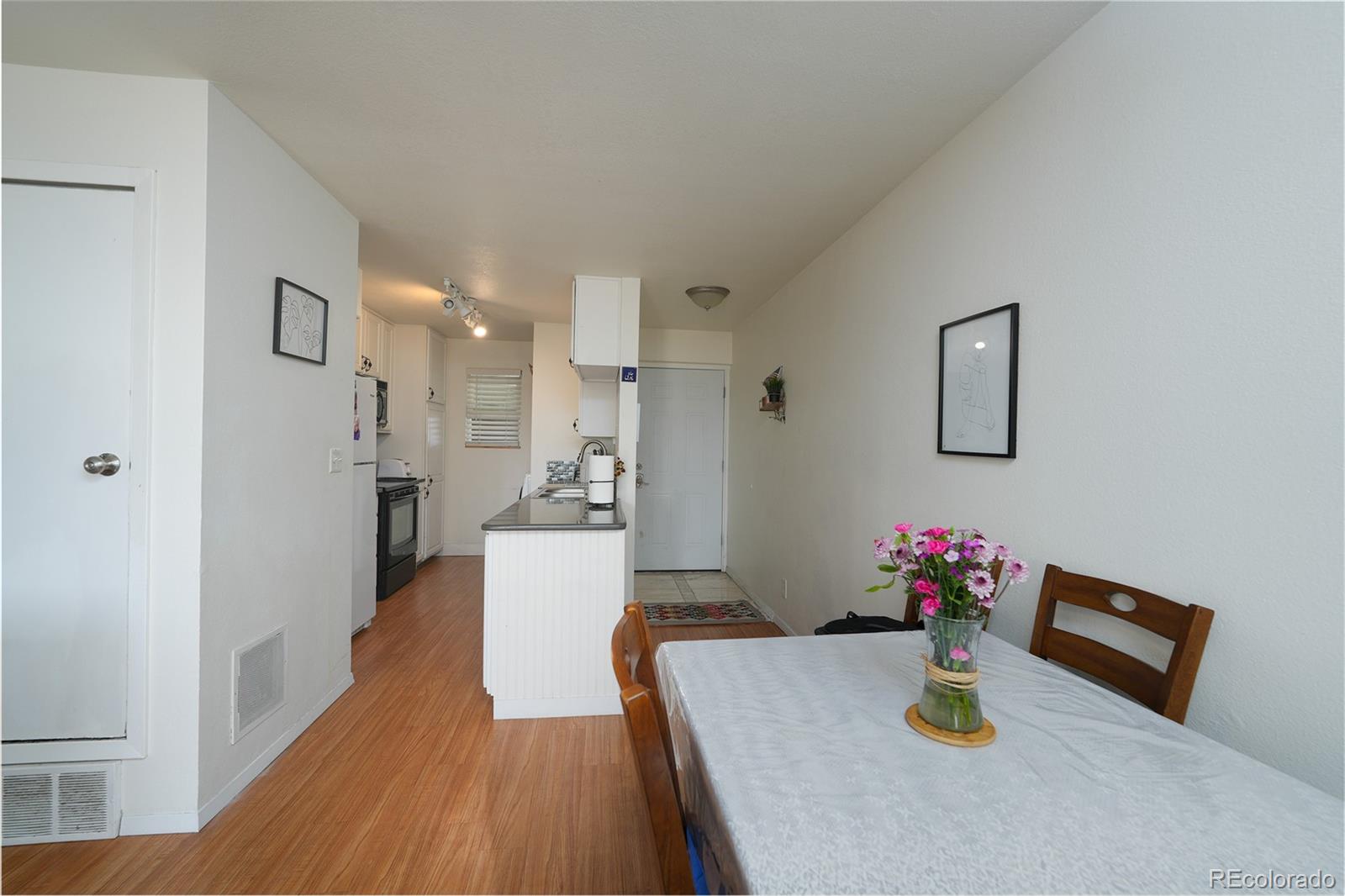 865 S Quebec Street 302A