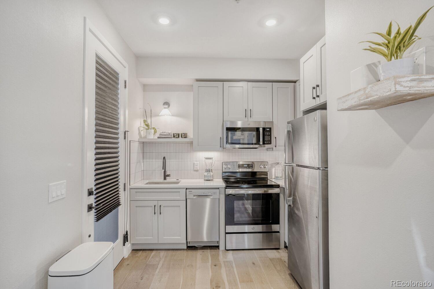 4025 Jason Street 101