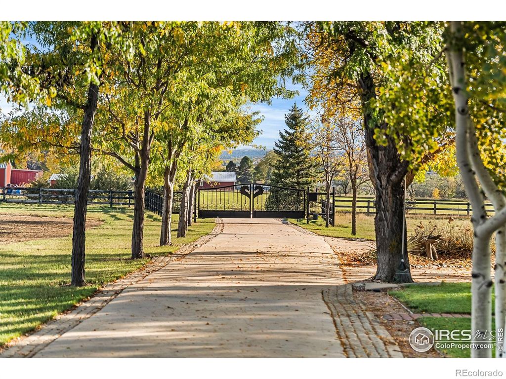 Photo of 12625 Vermillion Road, Longmont, CO 80504 (MLS # IR1046269)
