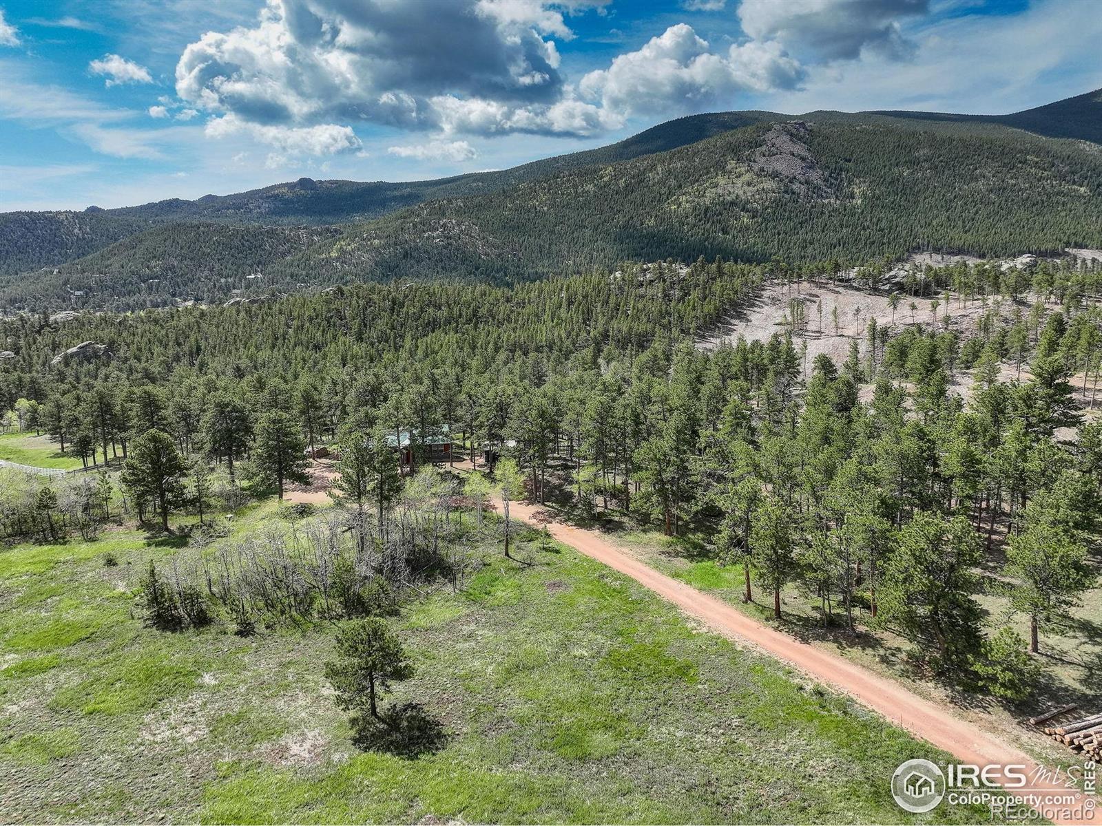 277 Ski Road E