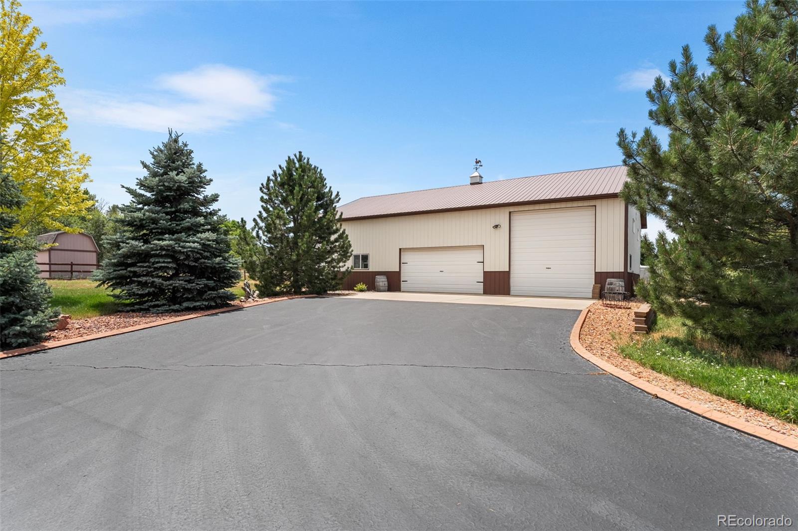 14870 Mariposa Court