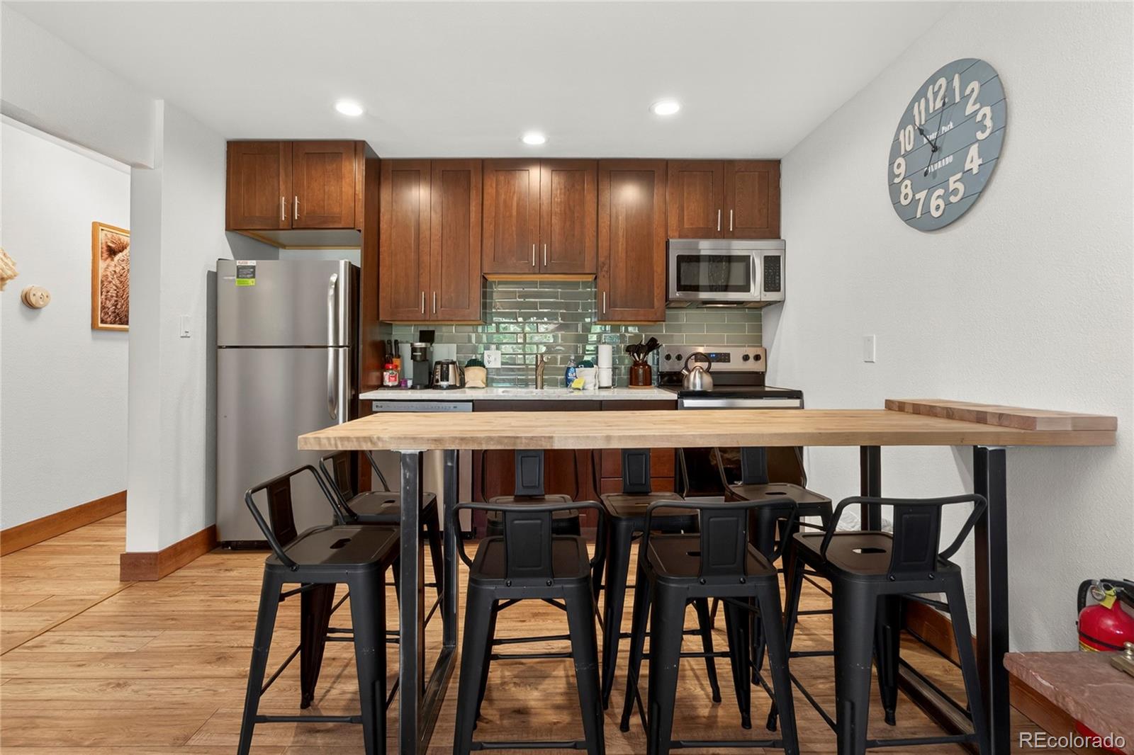 518 Hi Country Drive 13-14