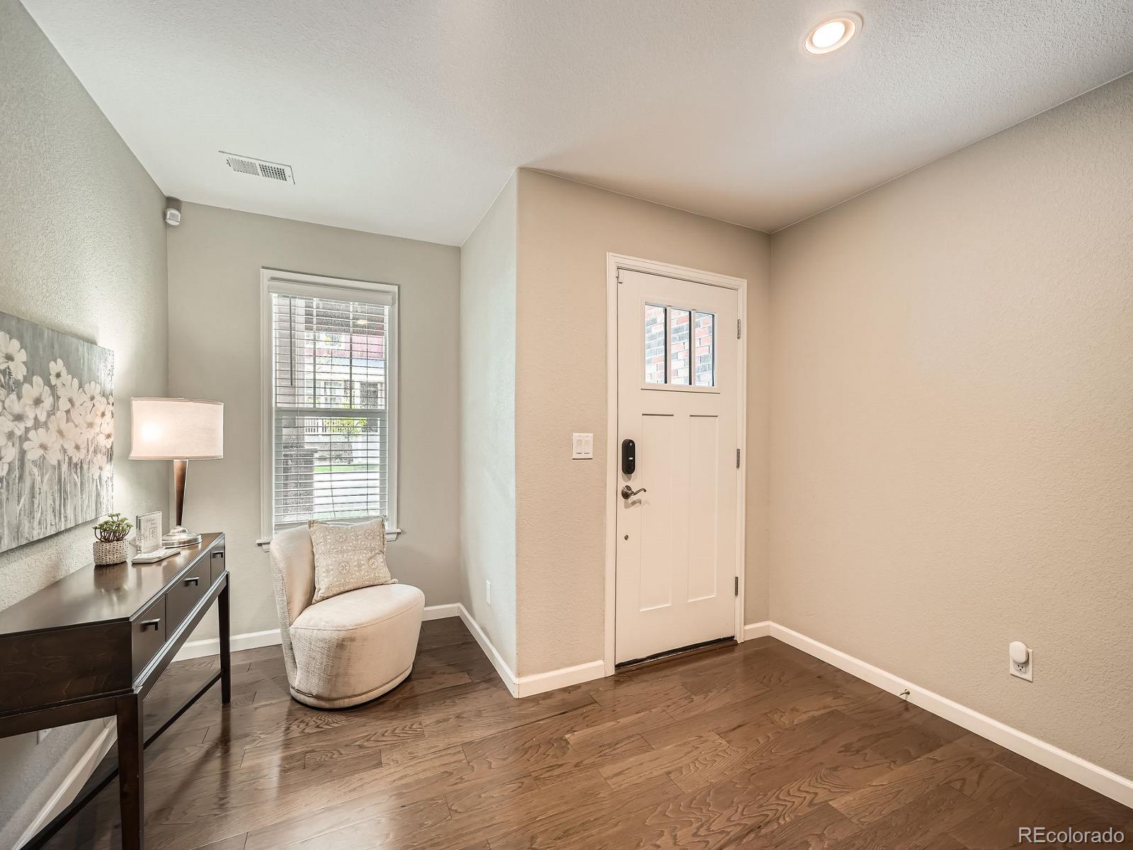 5435 W 97th Place