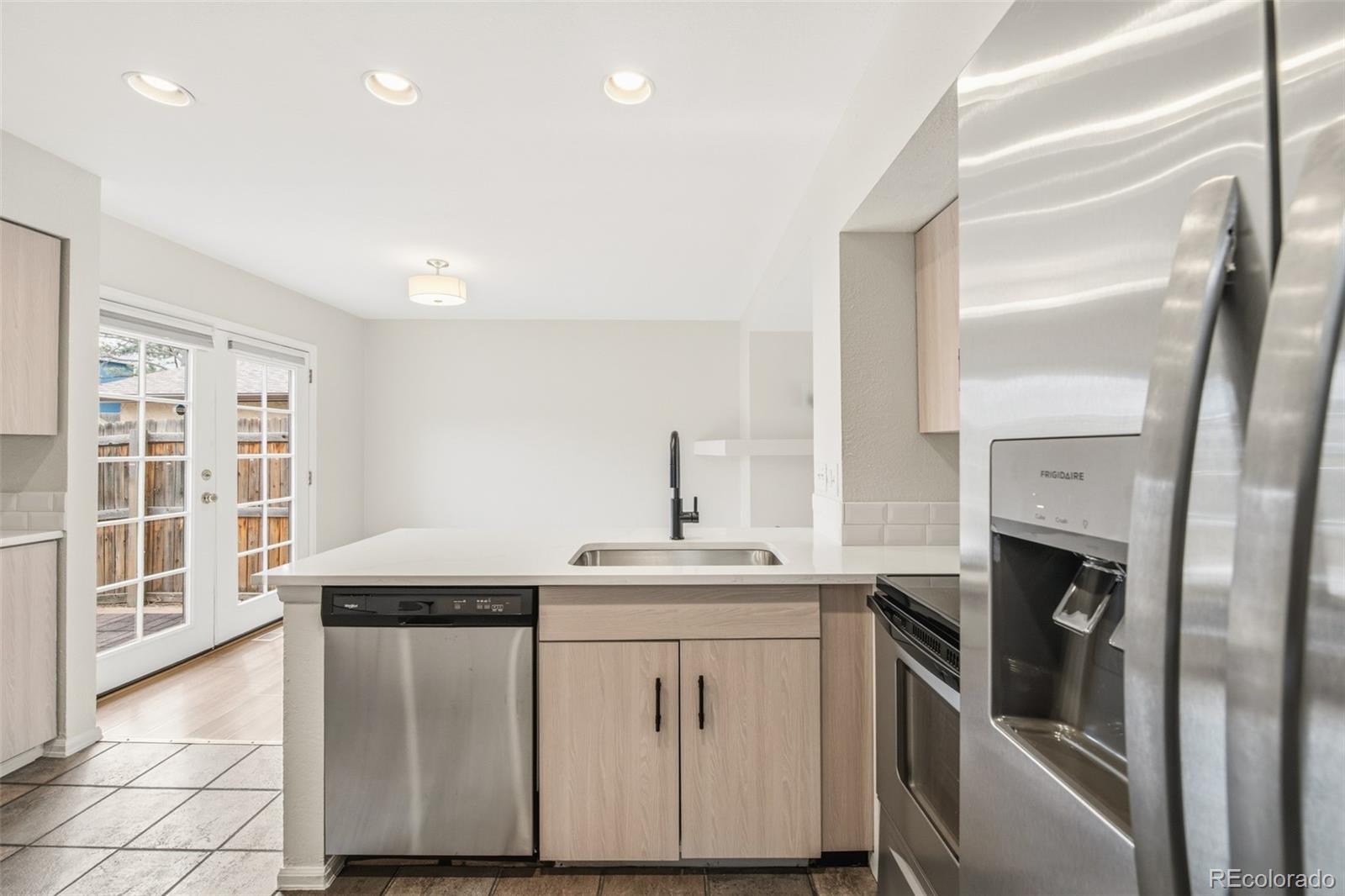 3873 S Fraser Street