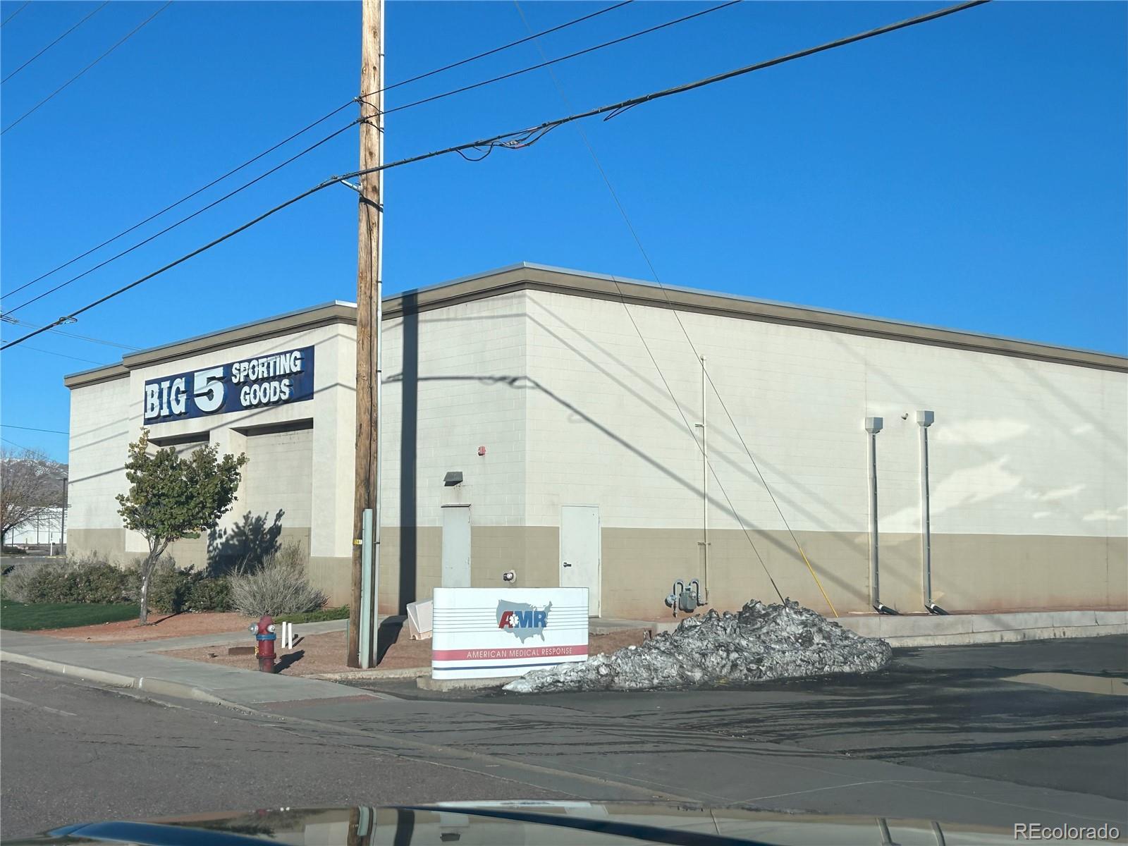 3215 E US Highway 50