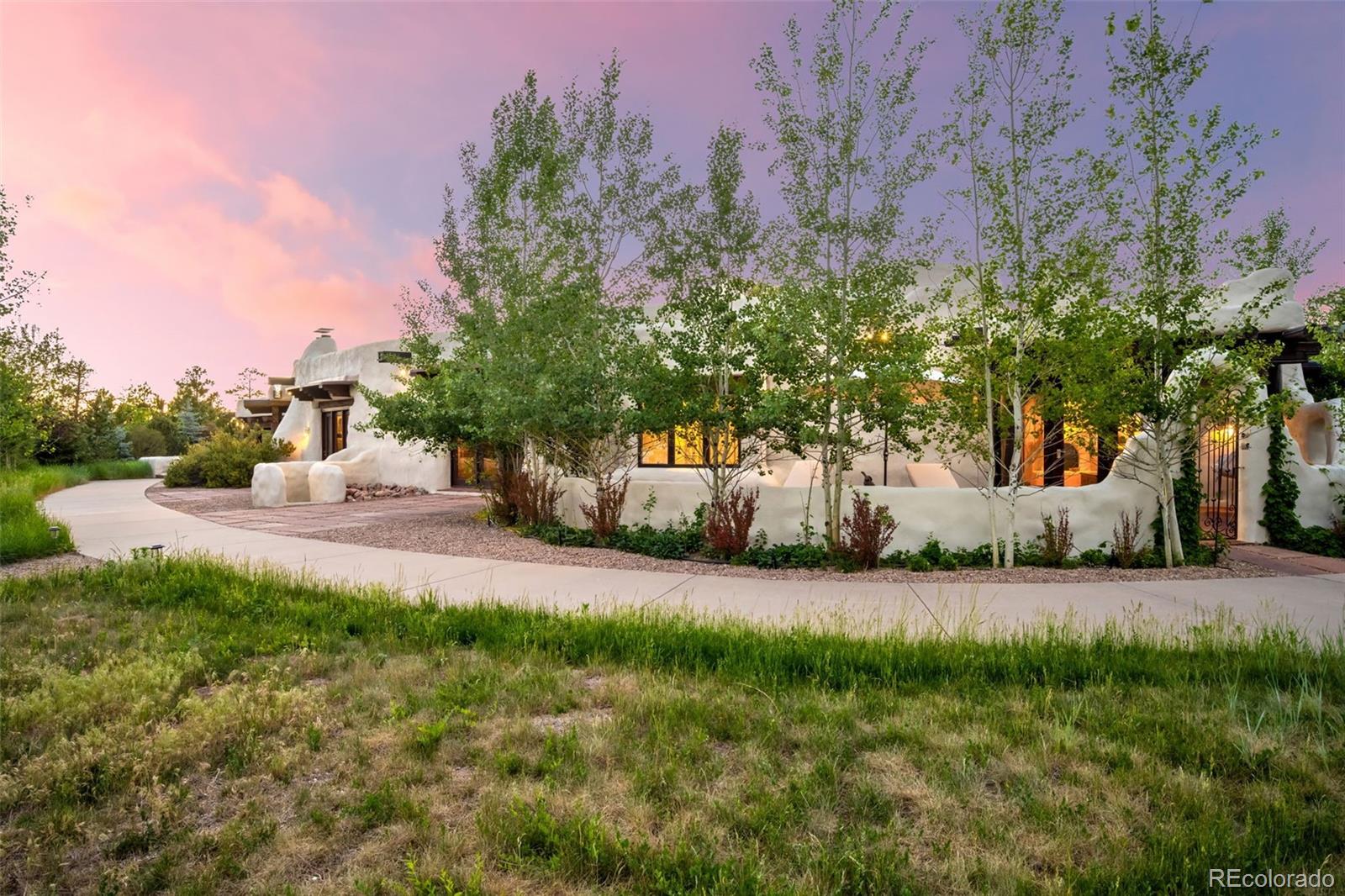 3885 Wapiti Way