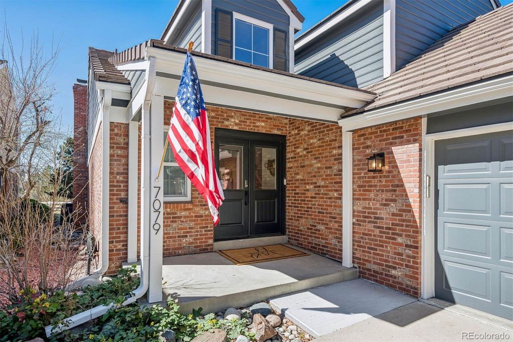 Photo of 7079 S Locust Place, Centennial, CO 80112 (MLS # 9845246)