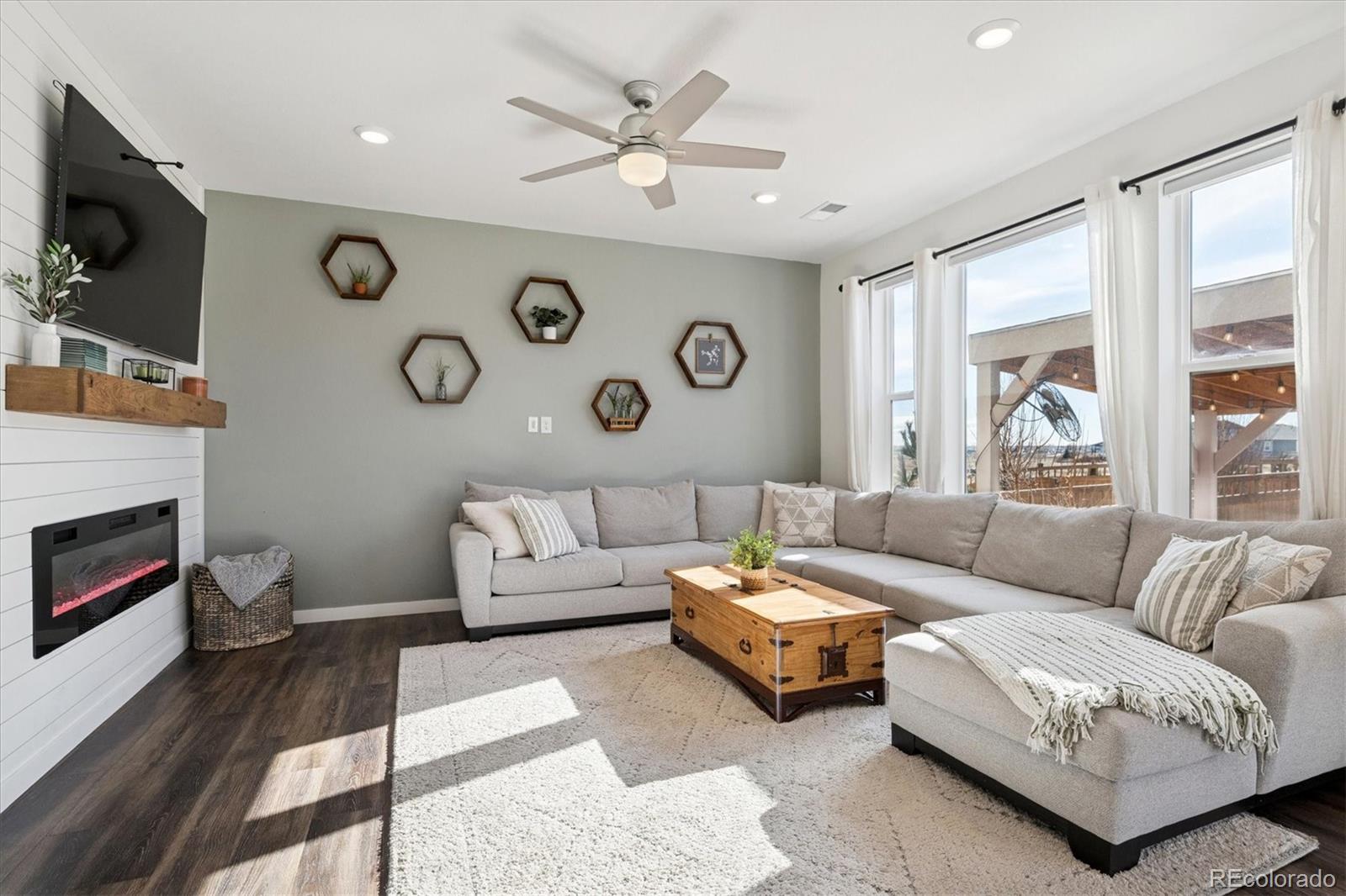 3530 Sawtooth Street