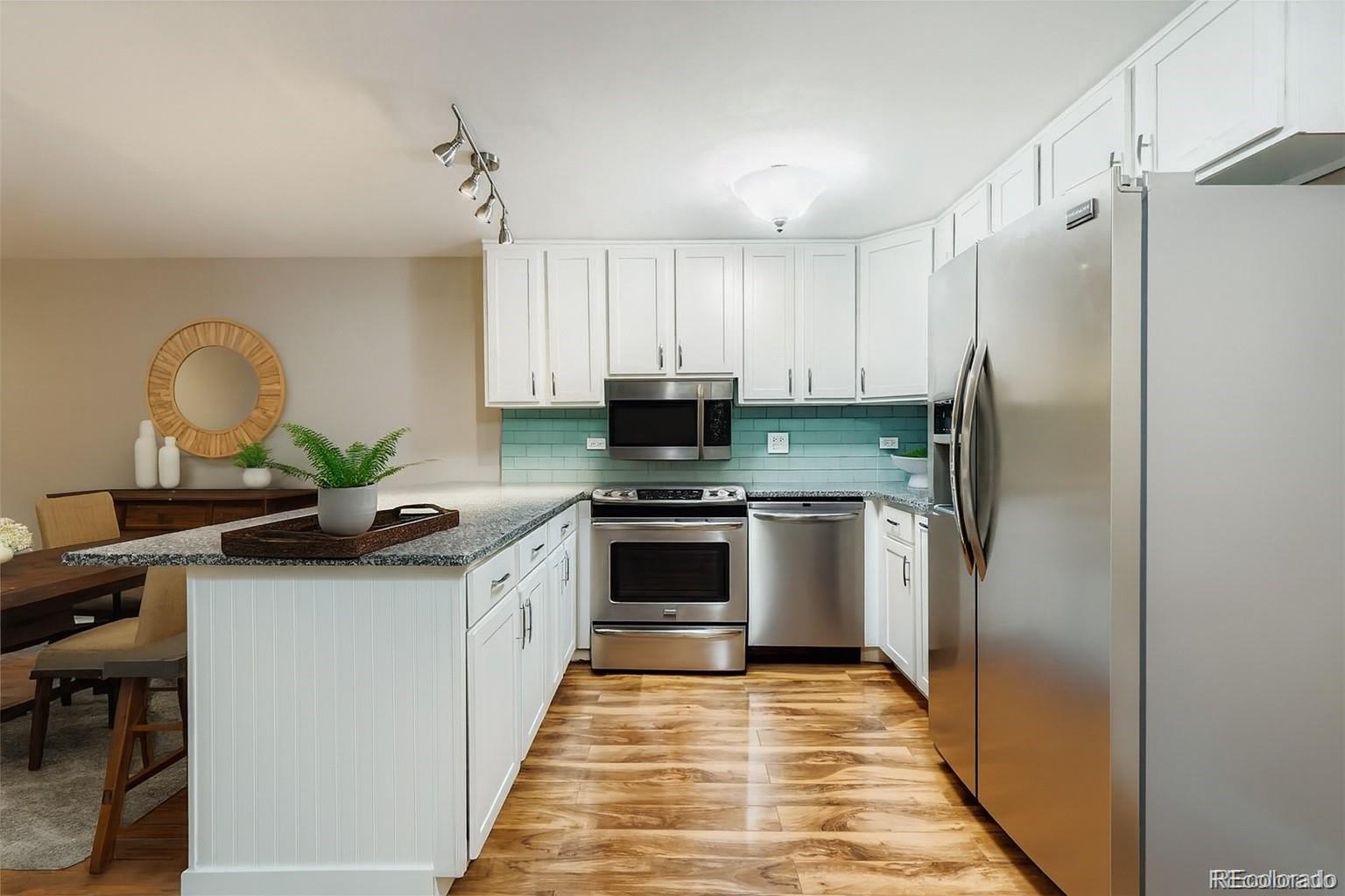 1366 Garfield Street 209