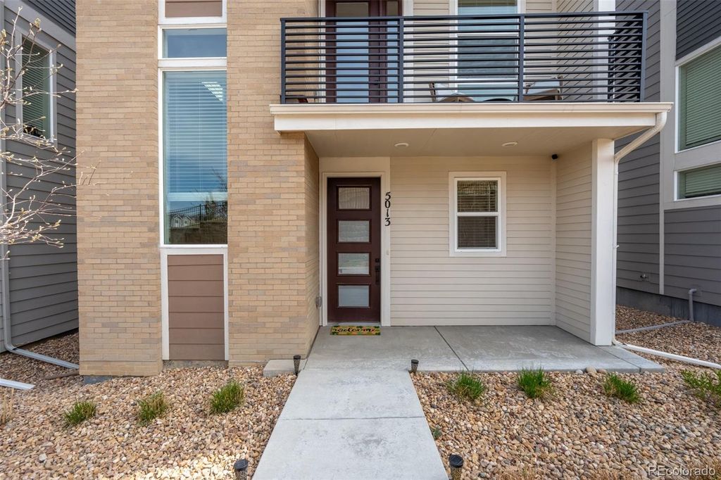 Photo of 5013 S Queen Court, Littleton, CO 80127 (MLS # 7289126)