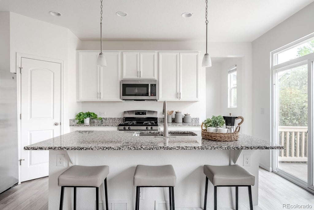 Photo of 631 W 170th Place, Broomfield, CO 80023 (MLS # 8131491)