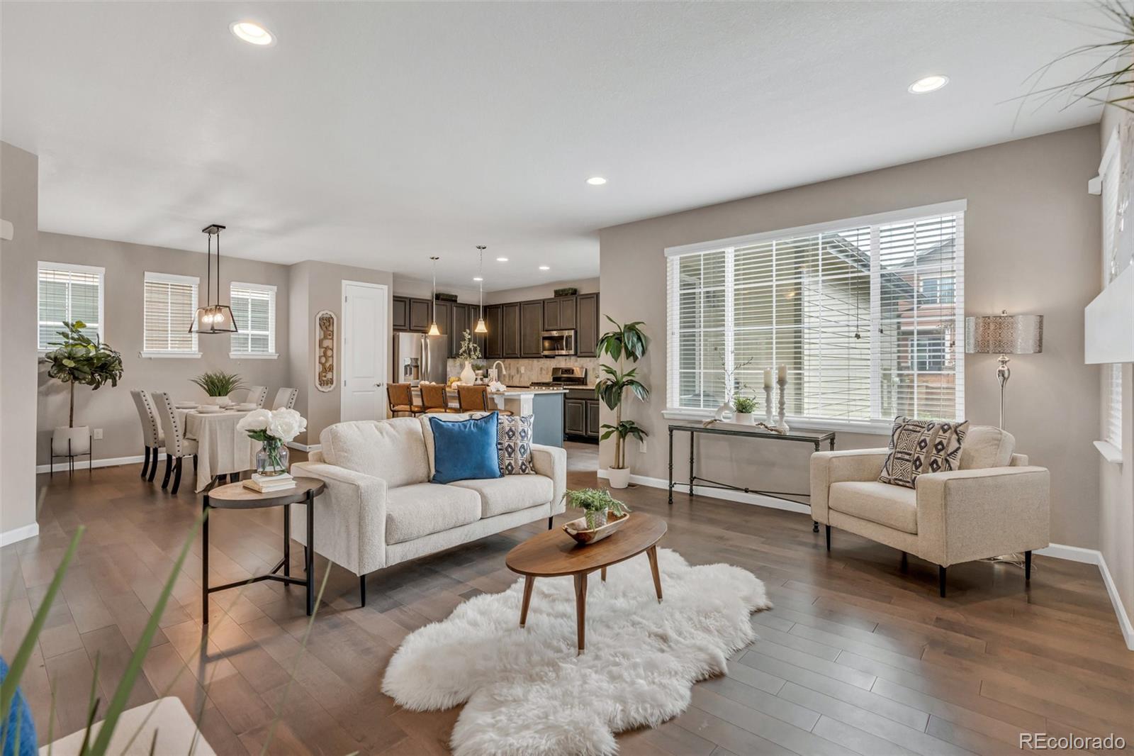 540 E Fremont Place