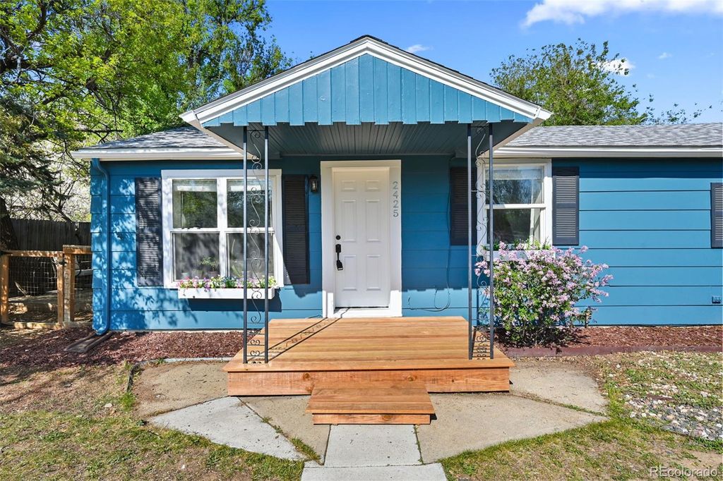 Photo of 2425 Reed Street, Lakewood, CO 80214 (MLS # 7468001)