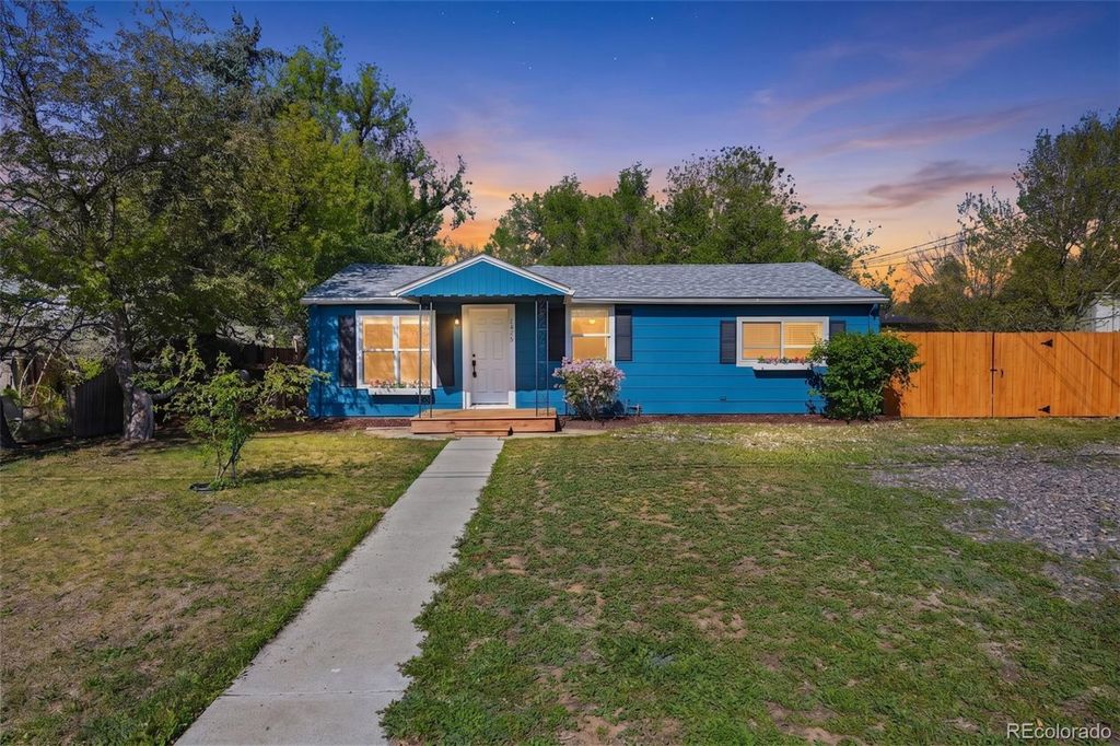 Photo of 2425 Reed Street, Lakewood, CO 80214 (MLS # 7468001)