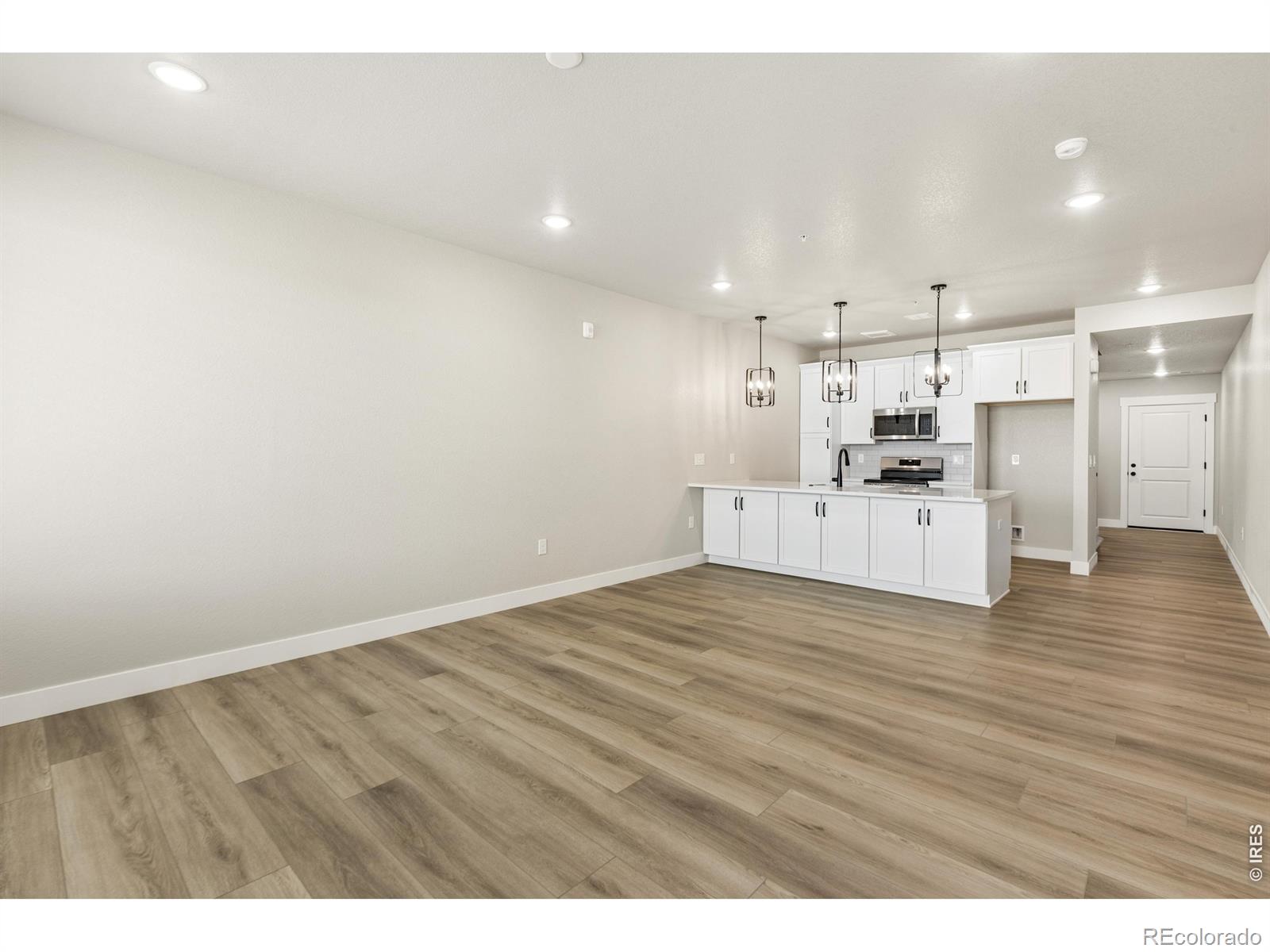 968 Birdwhistle Lane 5