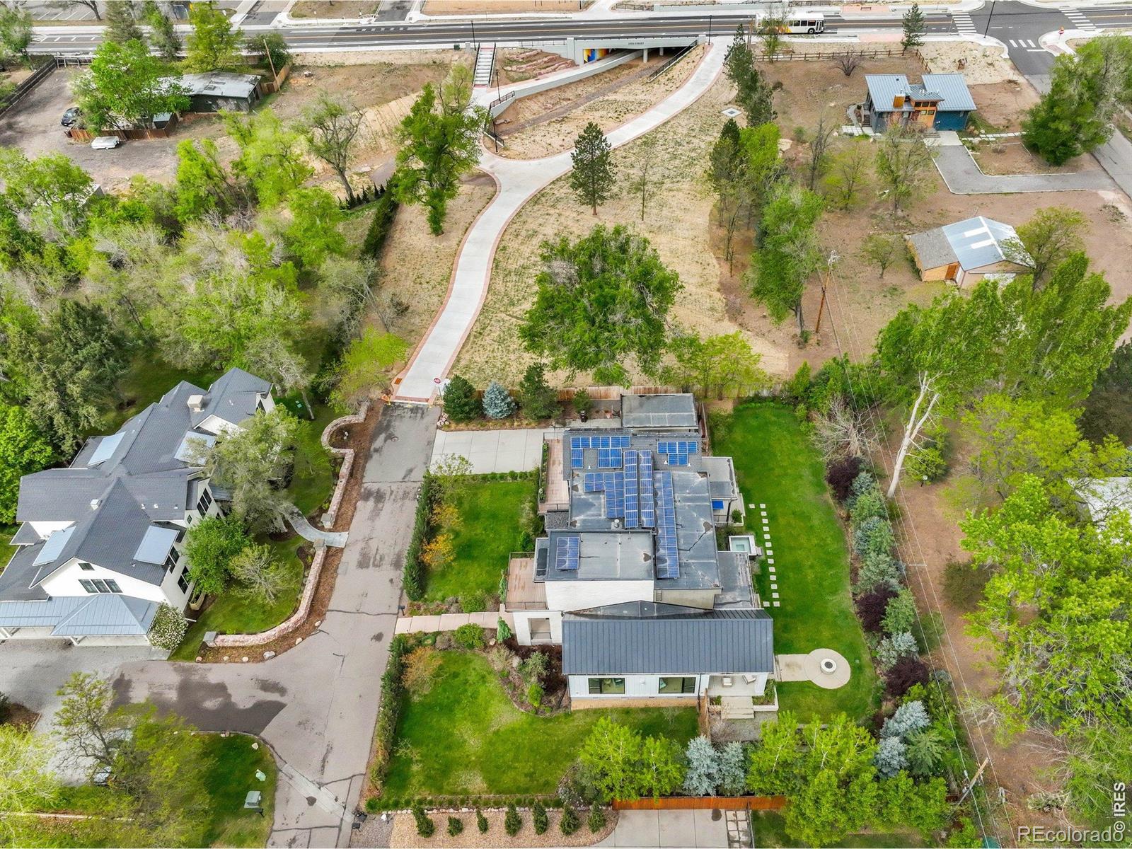 2093 Tamarack Avenue