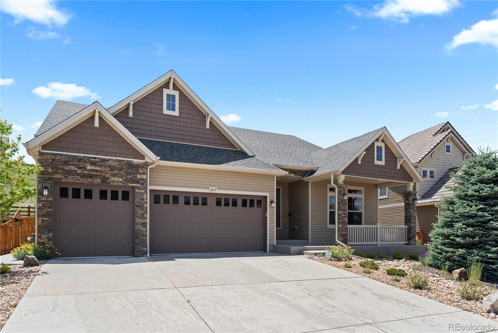 1815 Avery Way