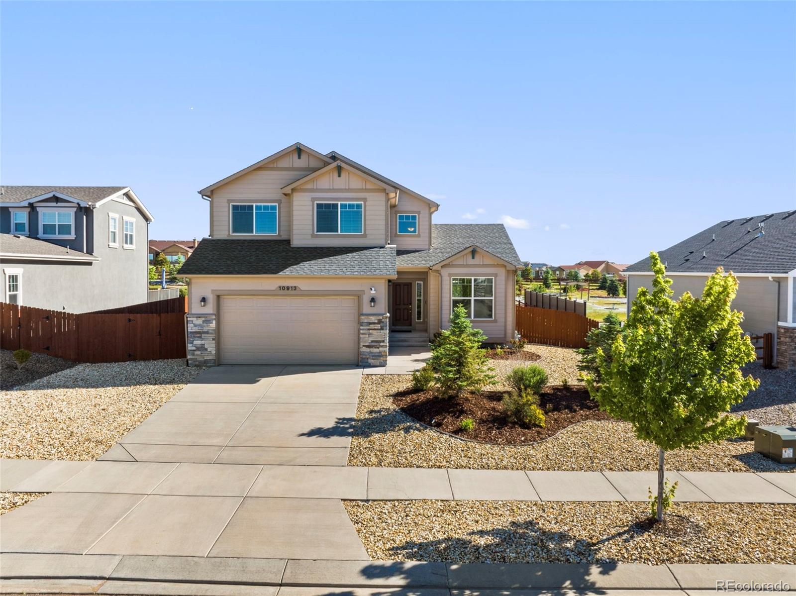 10913 Checo Way