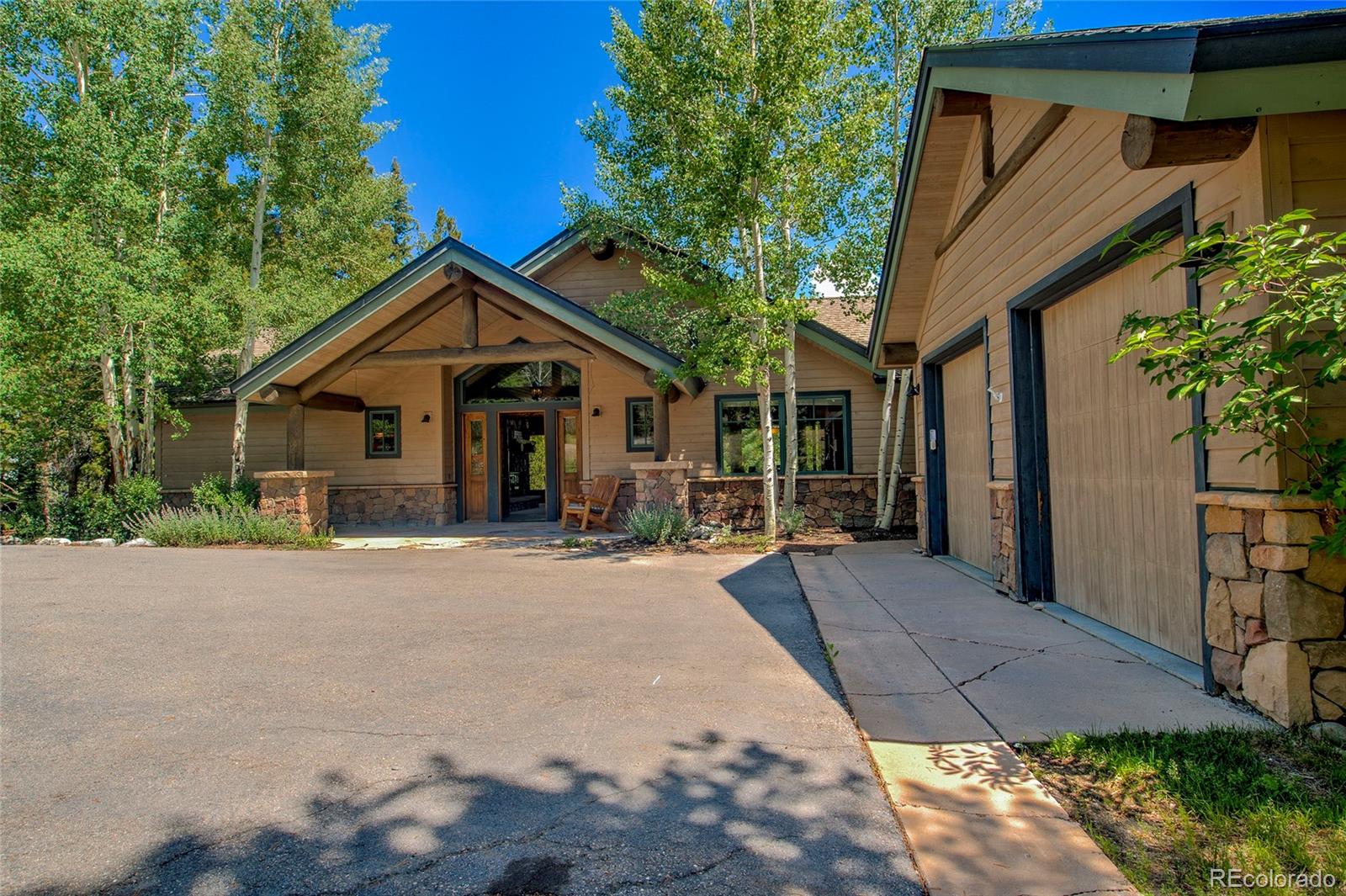 1946 Highlands Drive
