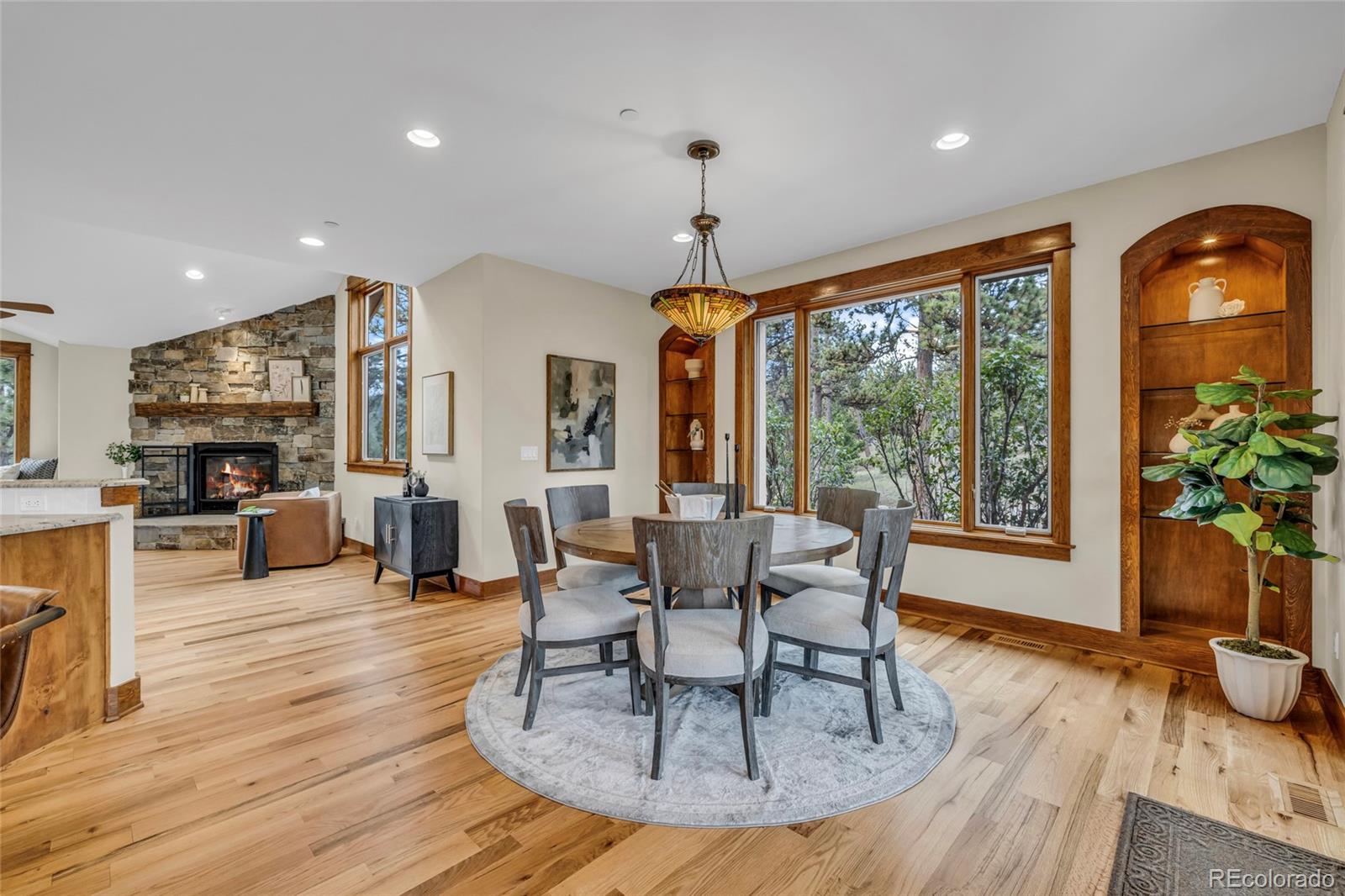 255 Peakview Road