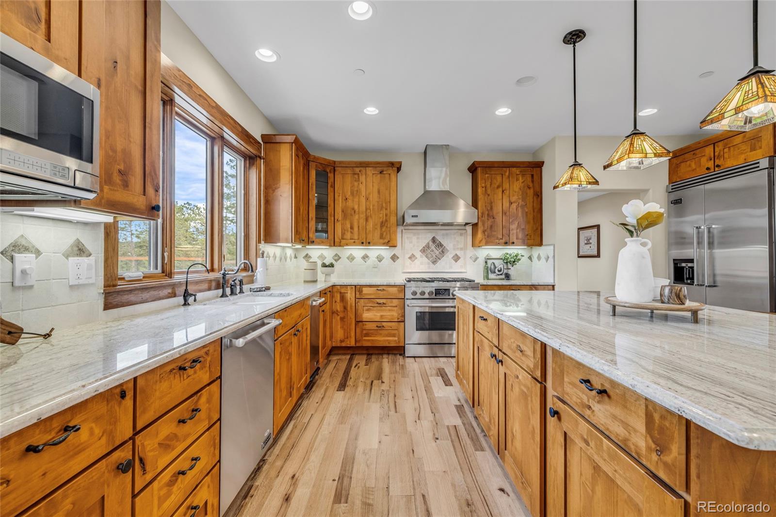 255 Peakview Road