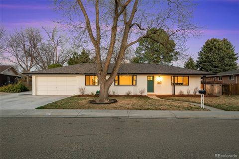 Photo of 46 Princeton Circle, Longmont, CO 80503 (MLS # 7359734)